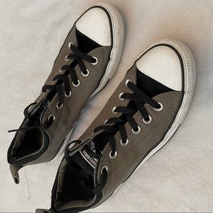 Low Top Converse Gray and Black